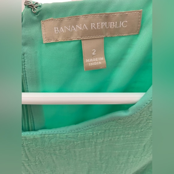 Banana Republic Green Peplum Top - Picture 2 of 12